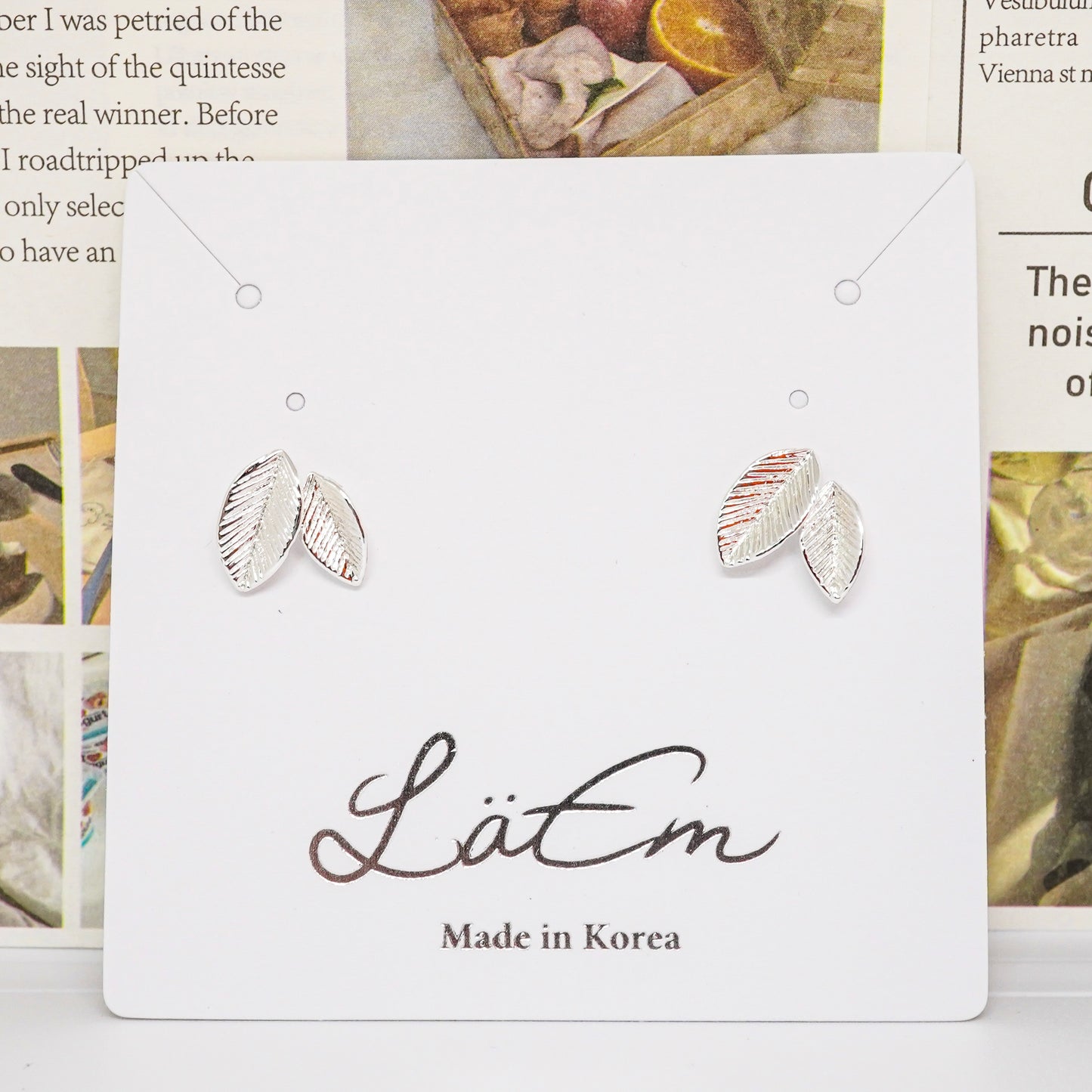 Dual-Leaf Studs