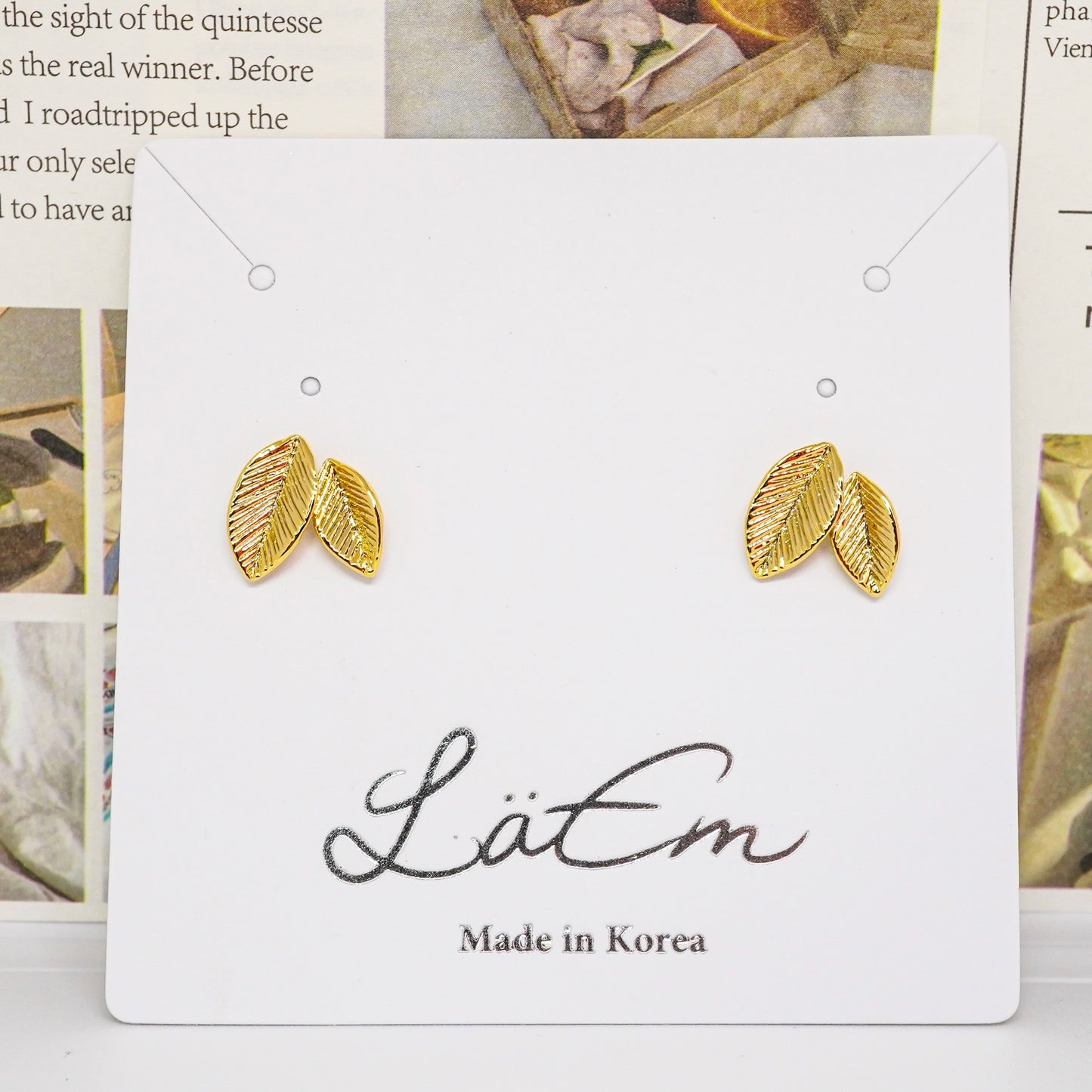 Dual-Leaf Studs