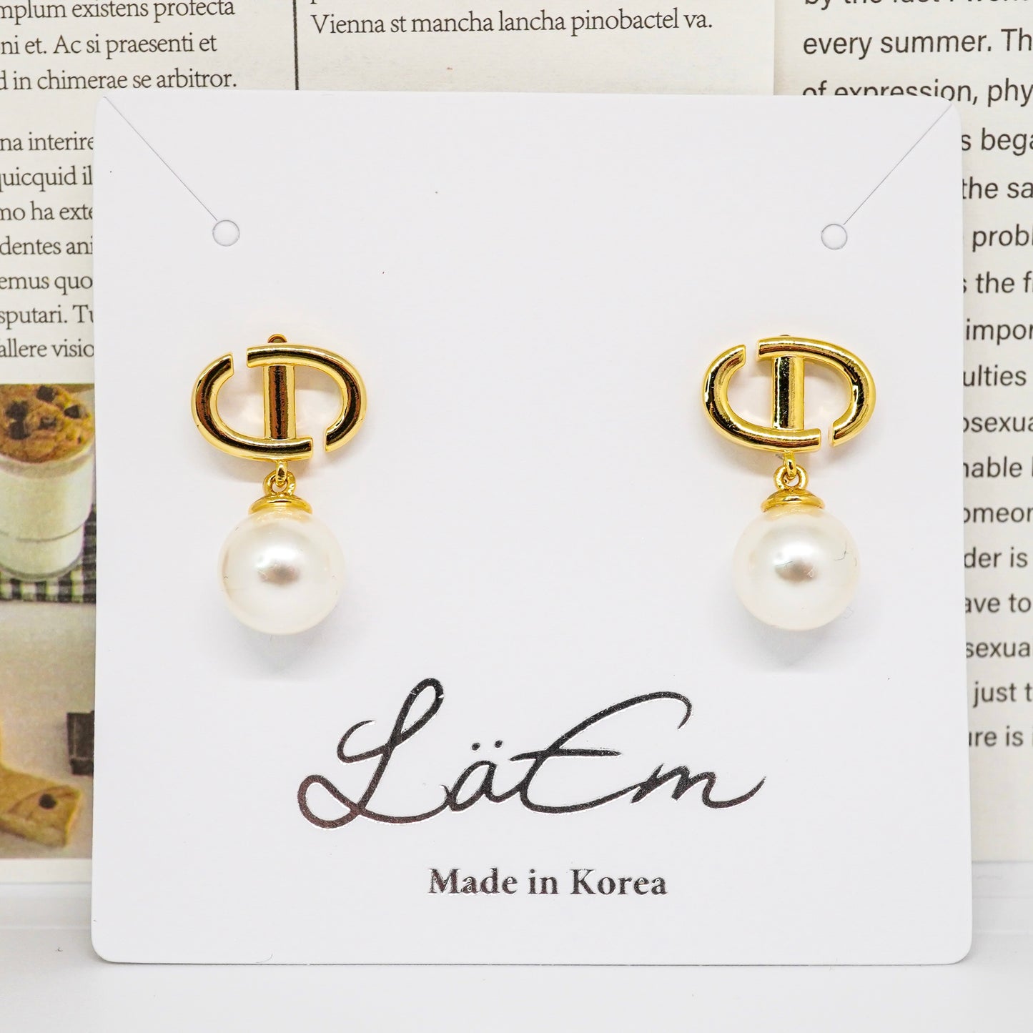 Elegant Pearl Earrings