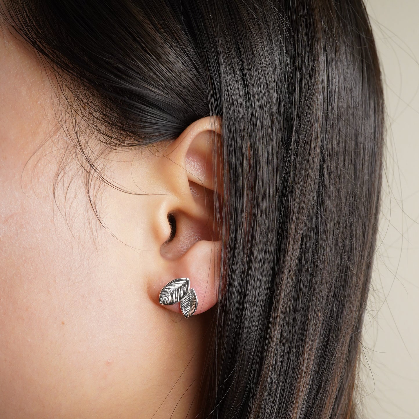 Dual-Leaf Studs