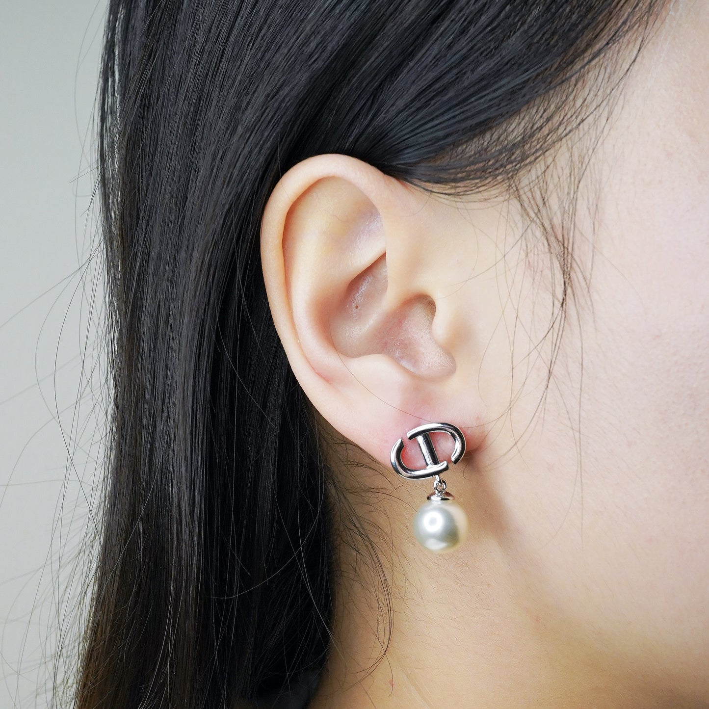 Elegant Pearl Earrings